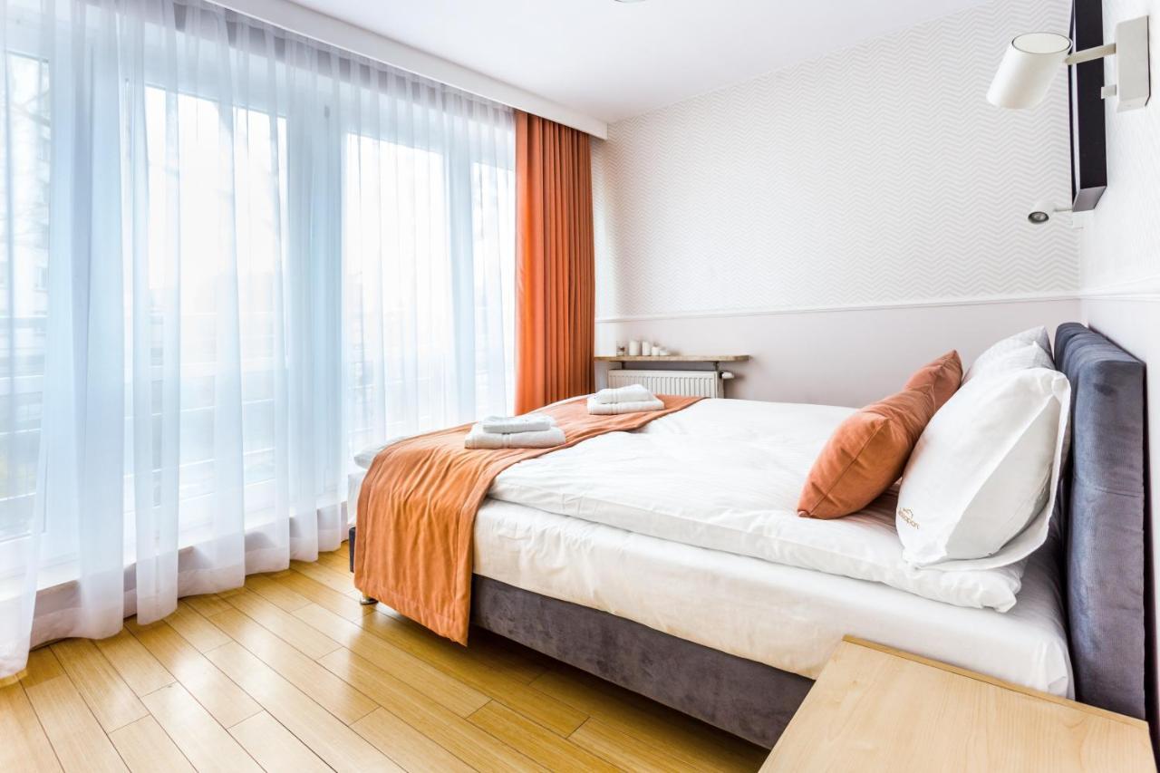 Jessapart- Babka Tower Apartment * Warsaw